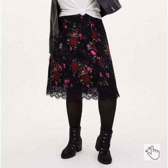 Black Floral Premium Ponte Lace Midi Skirt. Never worn. - Picture 2 of 7